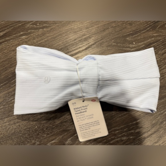 NWT Lululemon Women's Ribbed Nulu Twist-Front Headband - Picture 9 of 10